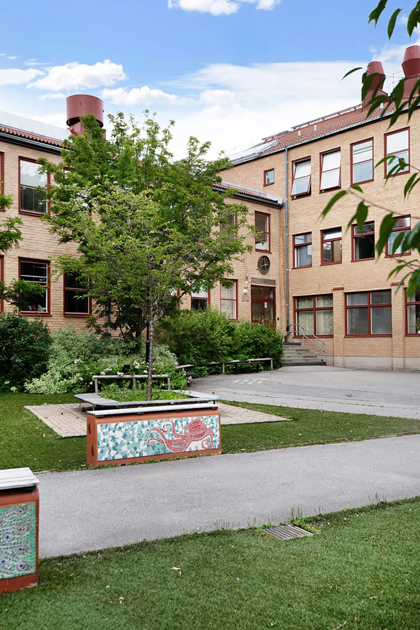 Radhus, Uppgårdsvägen 30, Solhem, Stockholm