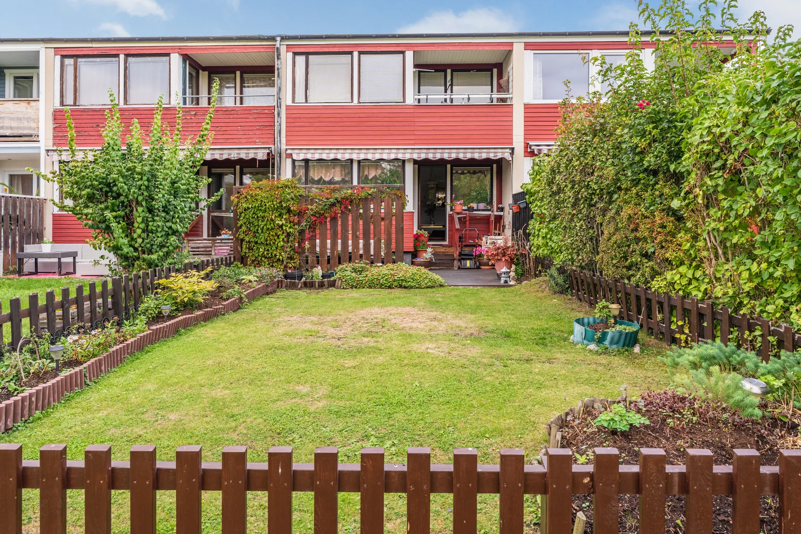 Villa, Hantverksvägen 75, Smedby, Österåker