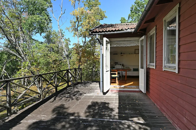 Tomt, Ormvägen 6, Raksta, Tyresö