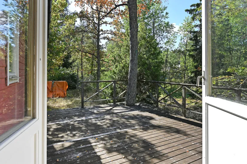Tomt, Ormvägen 6, Raksta, Tyresö