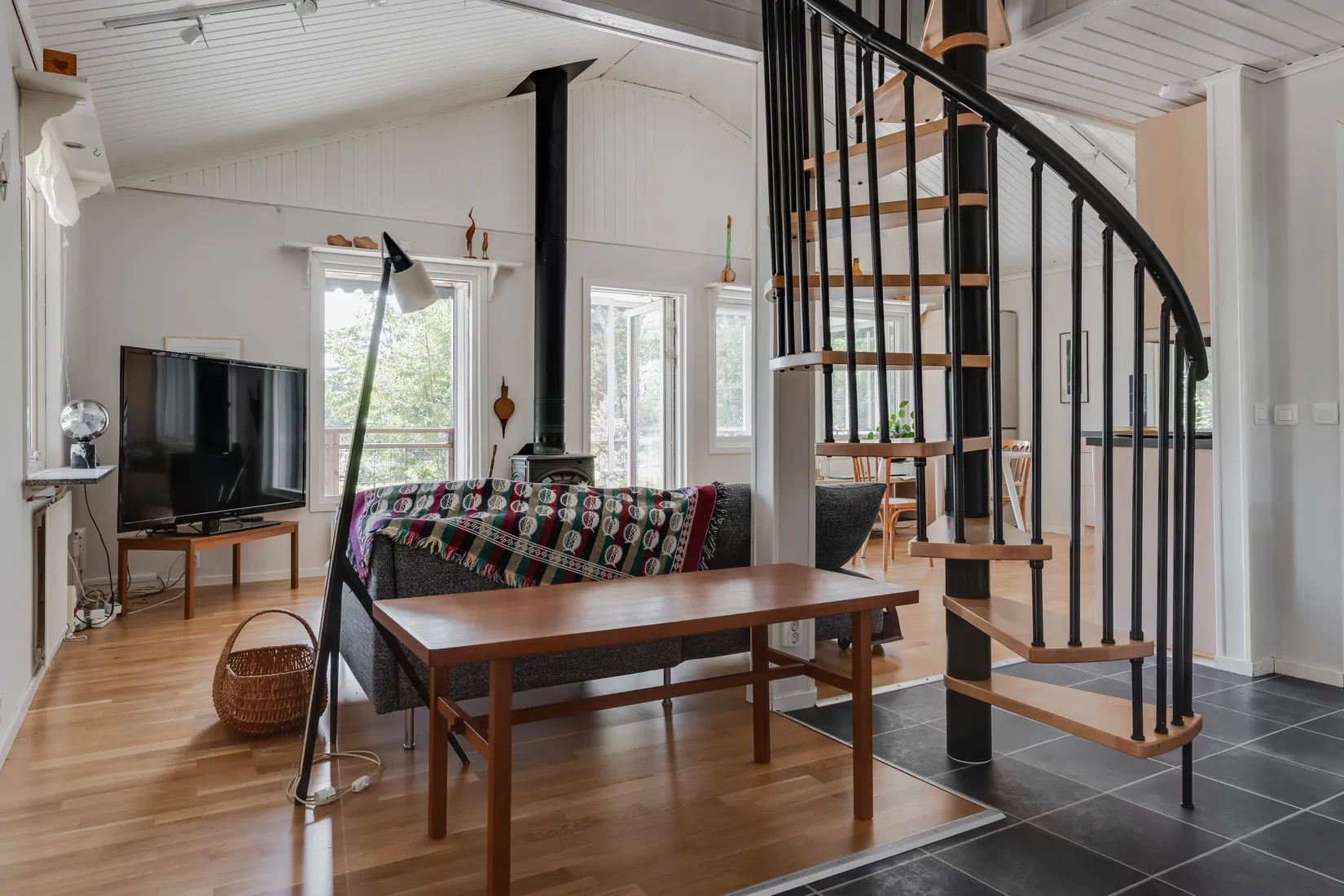 Villa, Vännebosjövägen 11, Mark