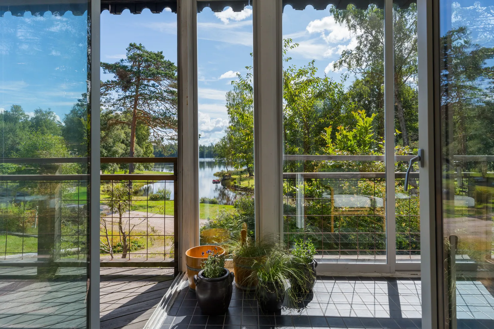 Villa, Vännebosjövägen 11, Mark