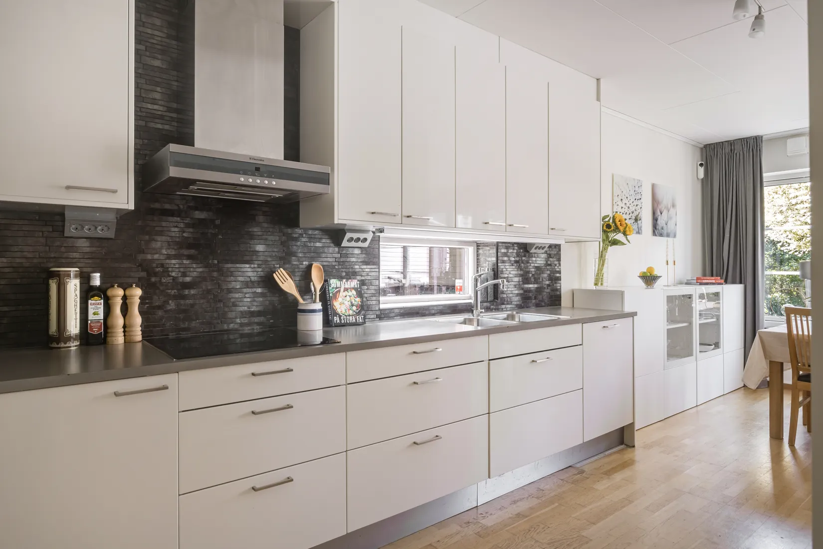 Radhus, Hortensiavägen 85, Vistaberg, Huddinge