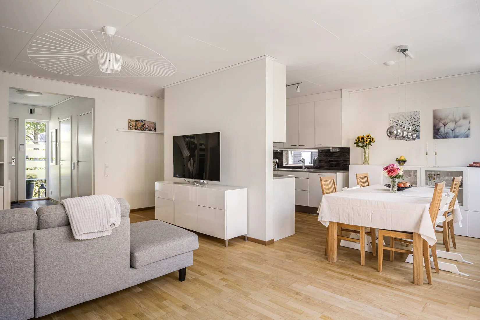 Radhus, Hortensiavägen 85, Vistaberg, Huddinge