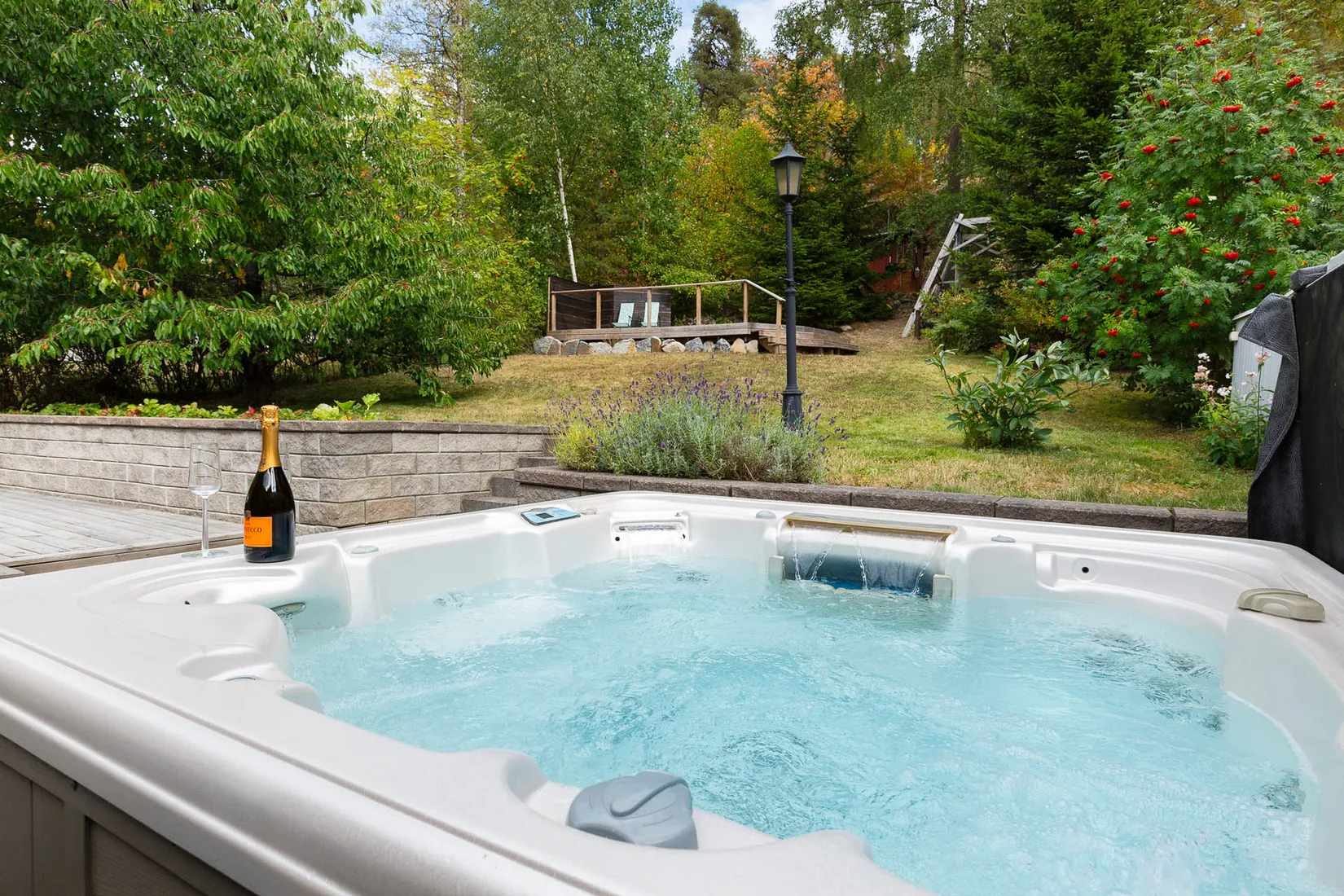 Radhus, Ekhammarsvägen 44, Gamla Kungsängen, Upplands-Bro