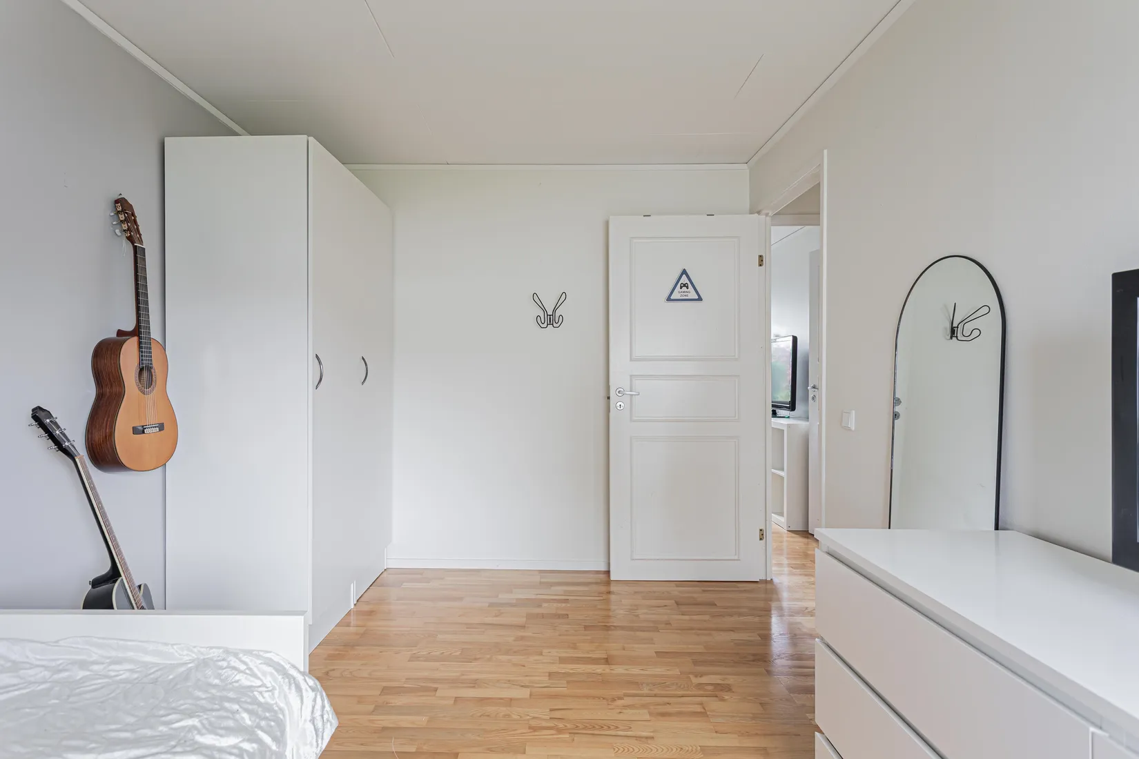 Villa, Bollgatan 5, Ullvibackar, Köping