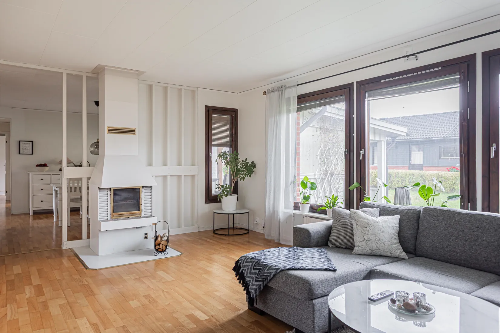 Villa, Bollgatan 5, Ullvibackar, Köping