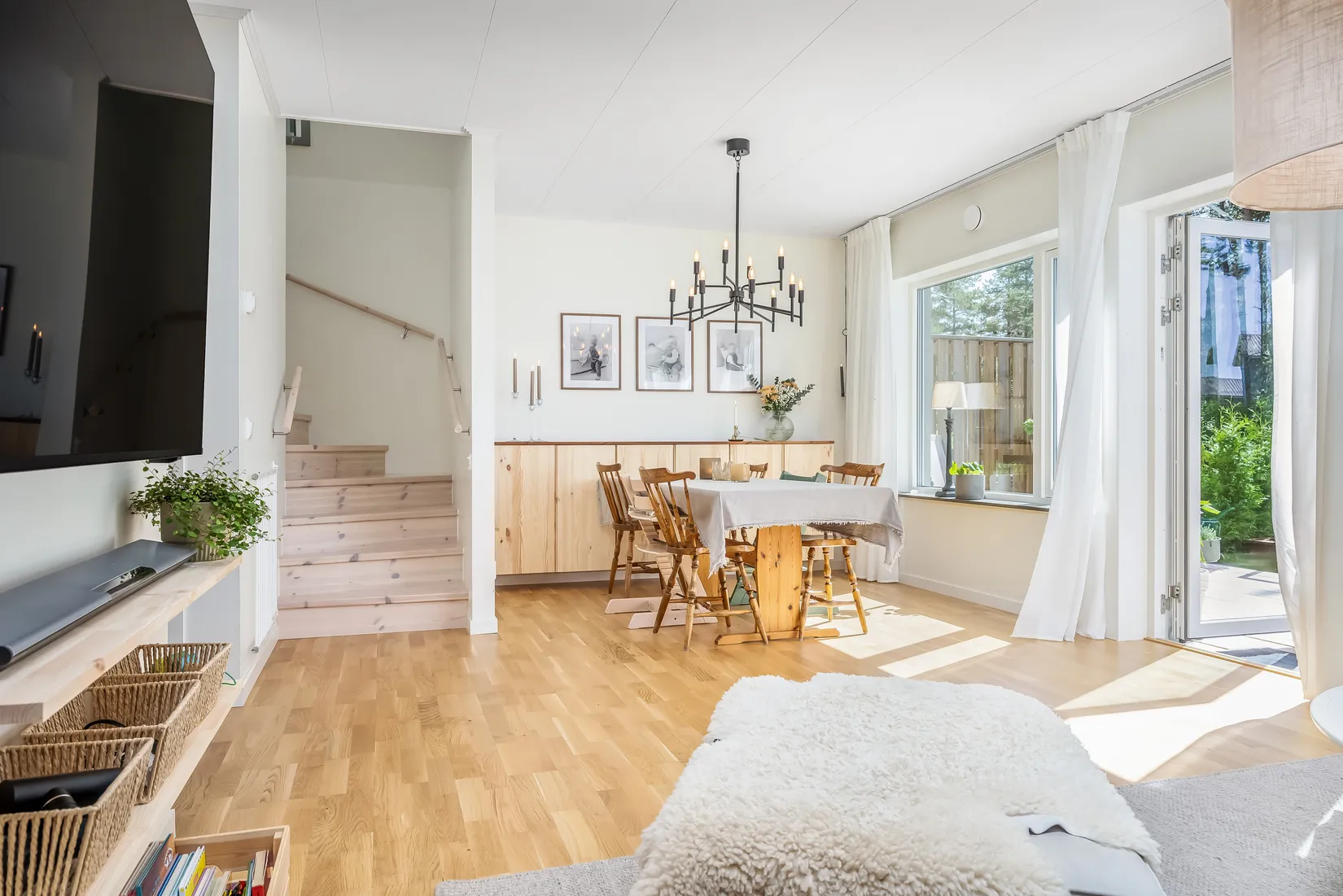 Radhus, Stensötavägen 58B, Svärtinge - Skogsbacke, Norrköping