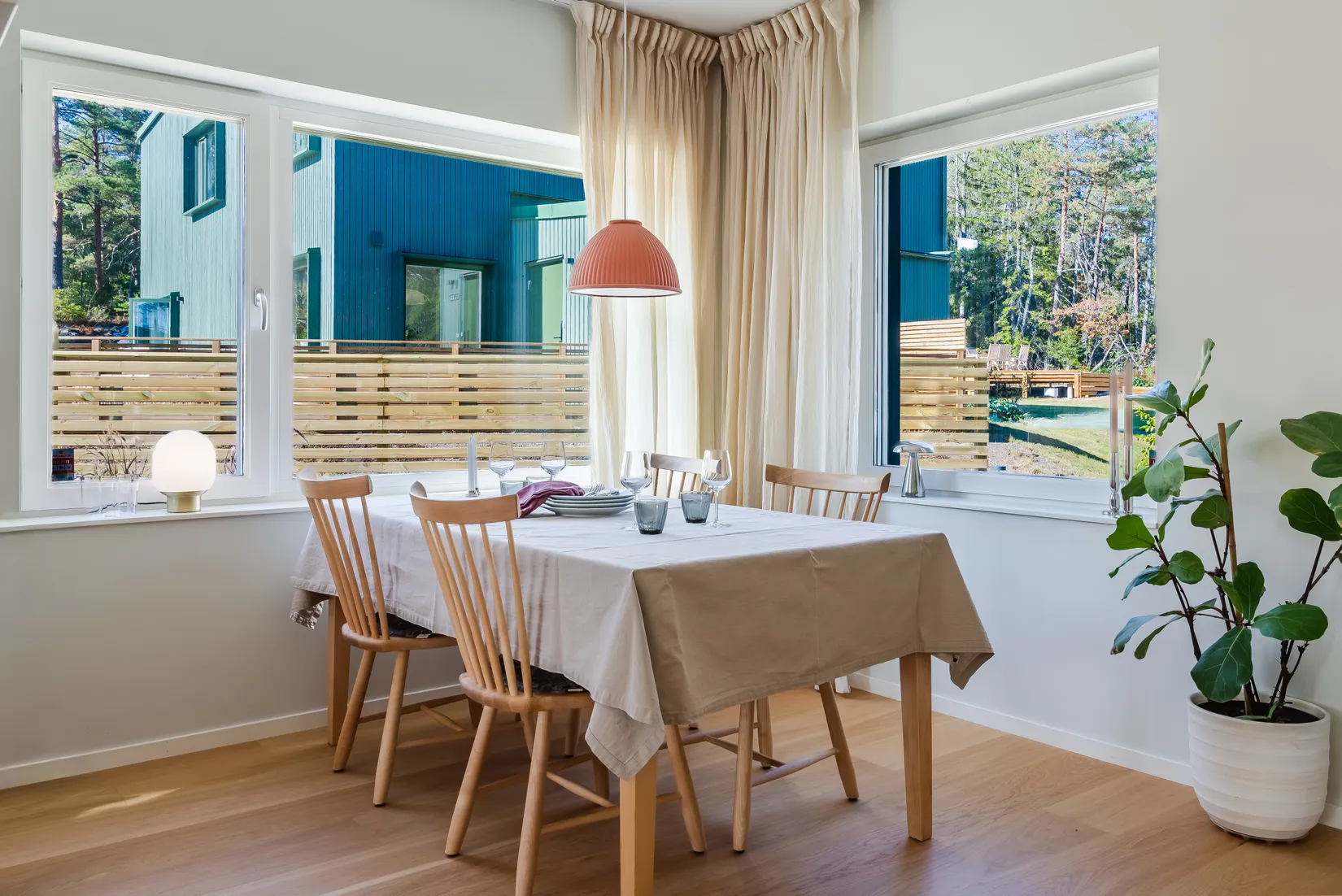 Radhus, Lötvägen 53A, Svinninge, Österåker