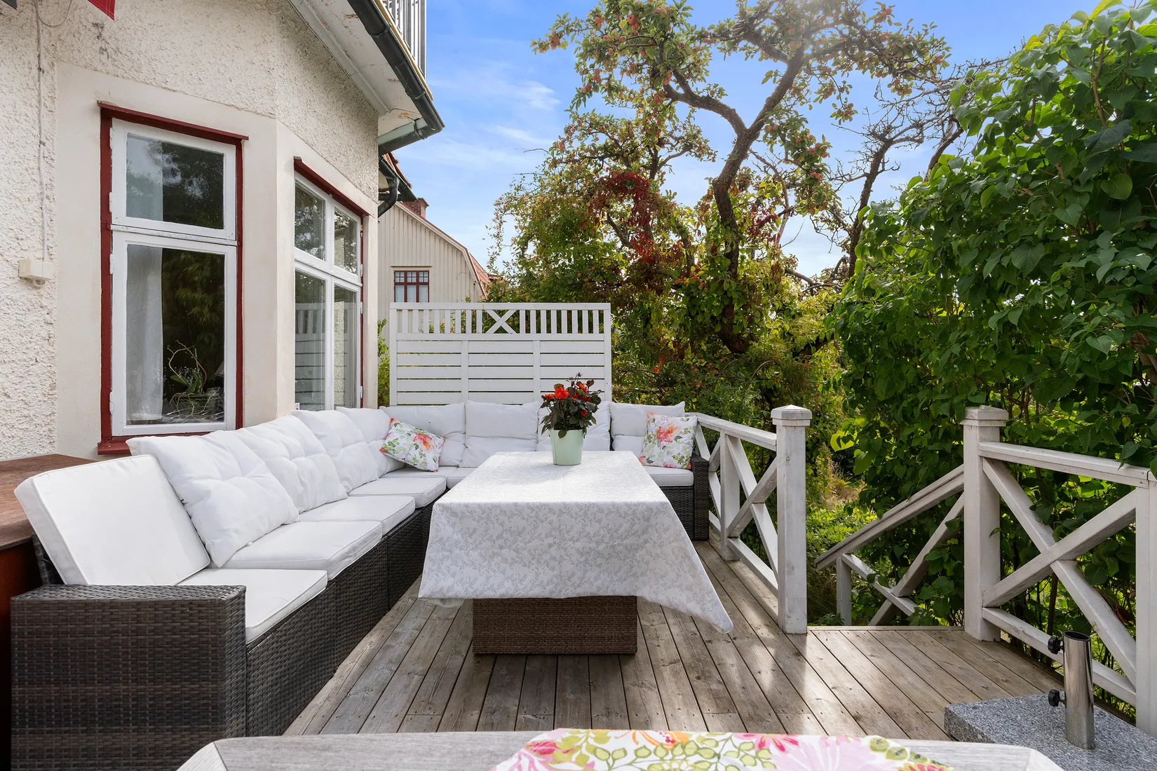 Villa, Södra Järnvägsgatan 17, Centralt, Vänersborg