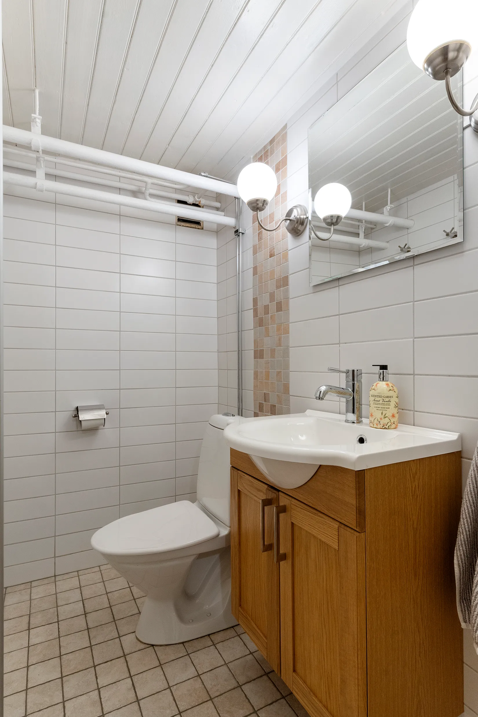 Villa, Södra Järnvägsgatan 17, Centralt, Vänersborg
