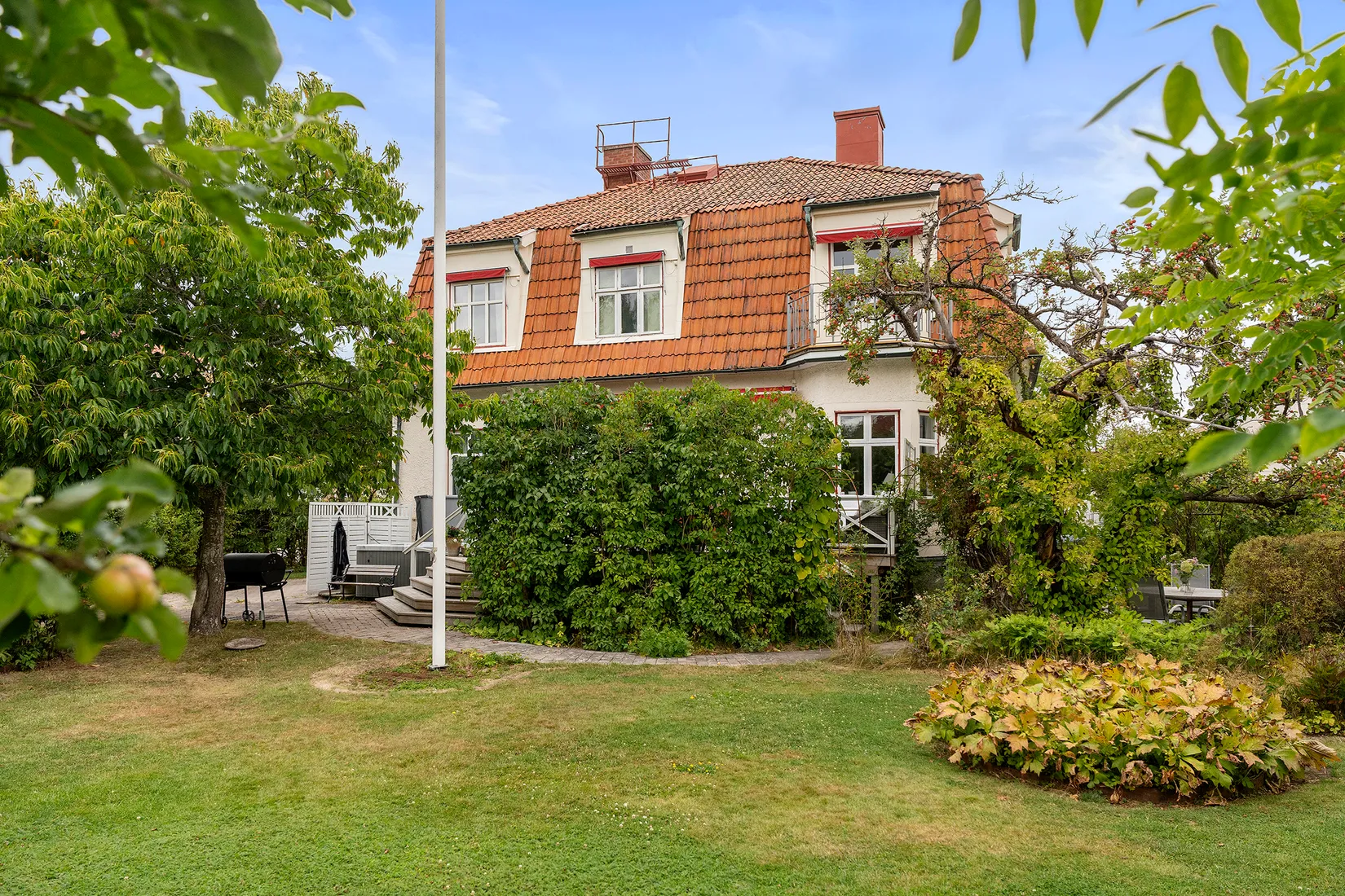 Villa, Södra Järnvägsgatan 17, Centralt, Vänersborg