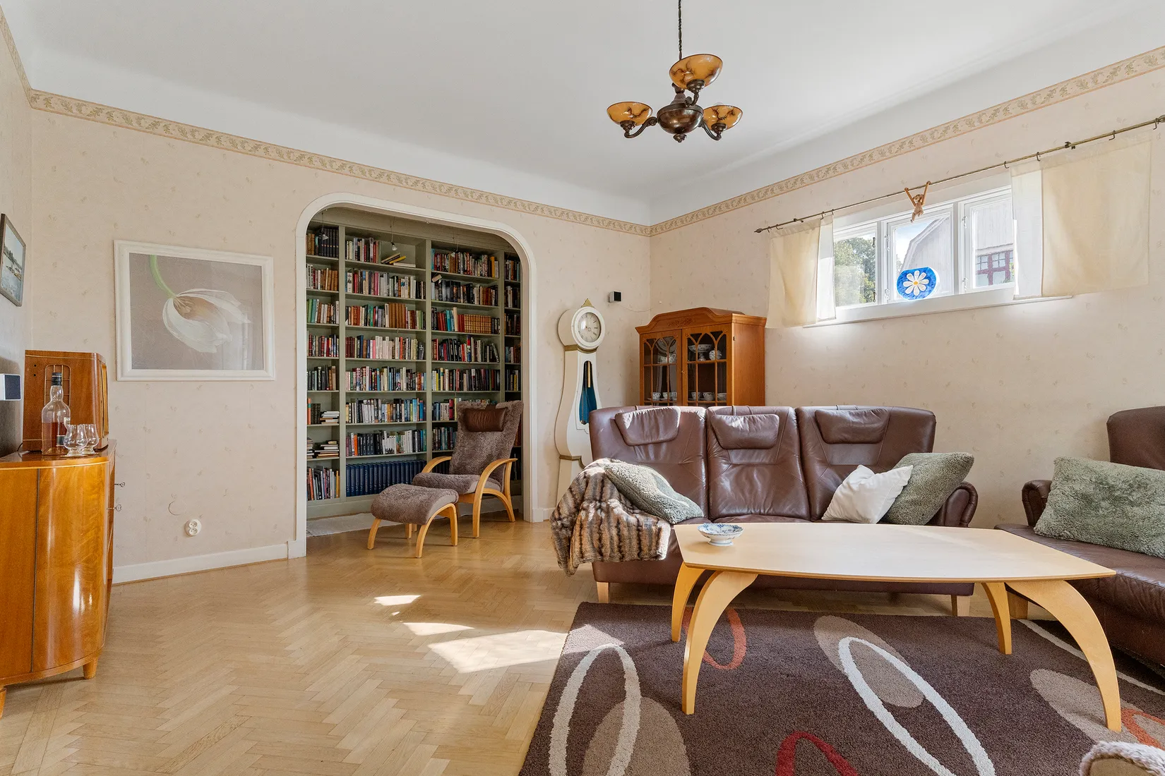 Villa, Södra Järnvägsgatan 17, Centralt, Vänersborg