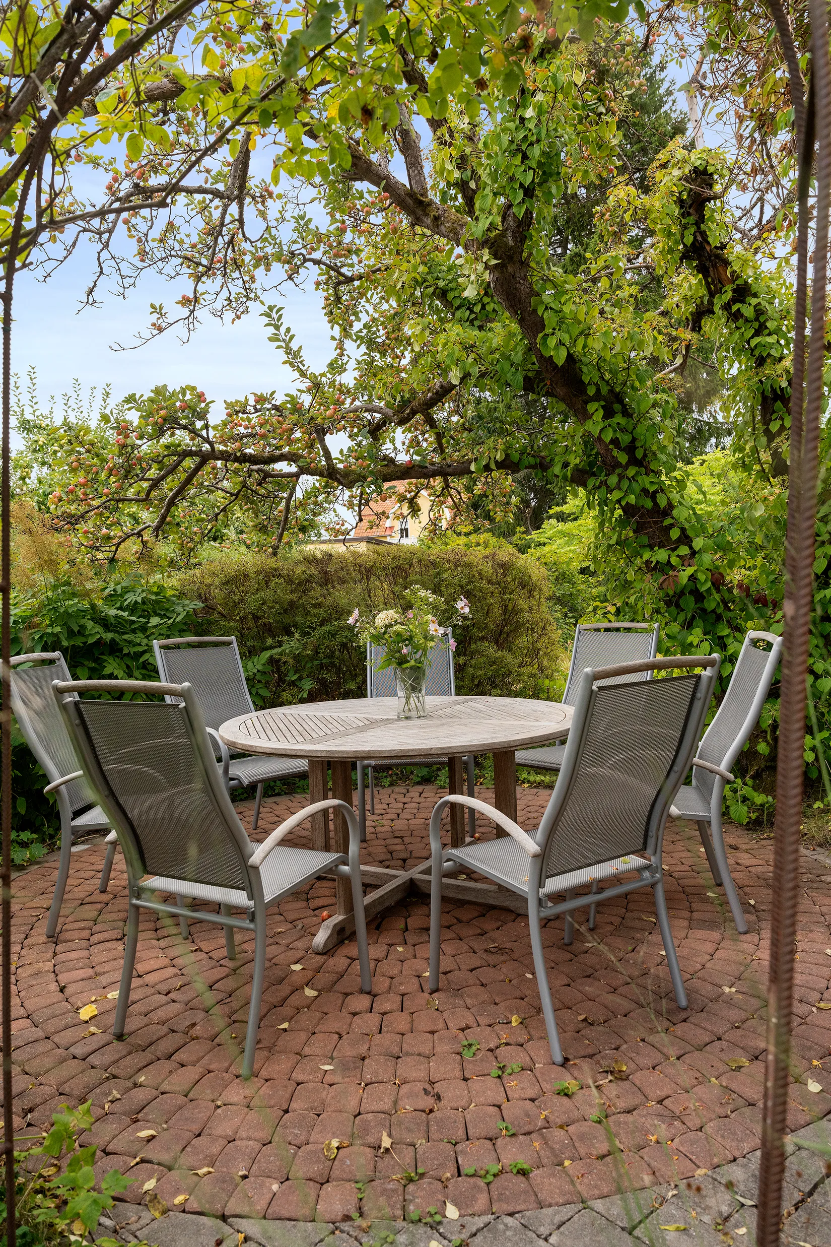 Villa, Södra Järnvägsgatan 17, Centralt, Vänersborg