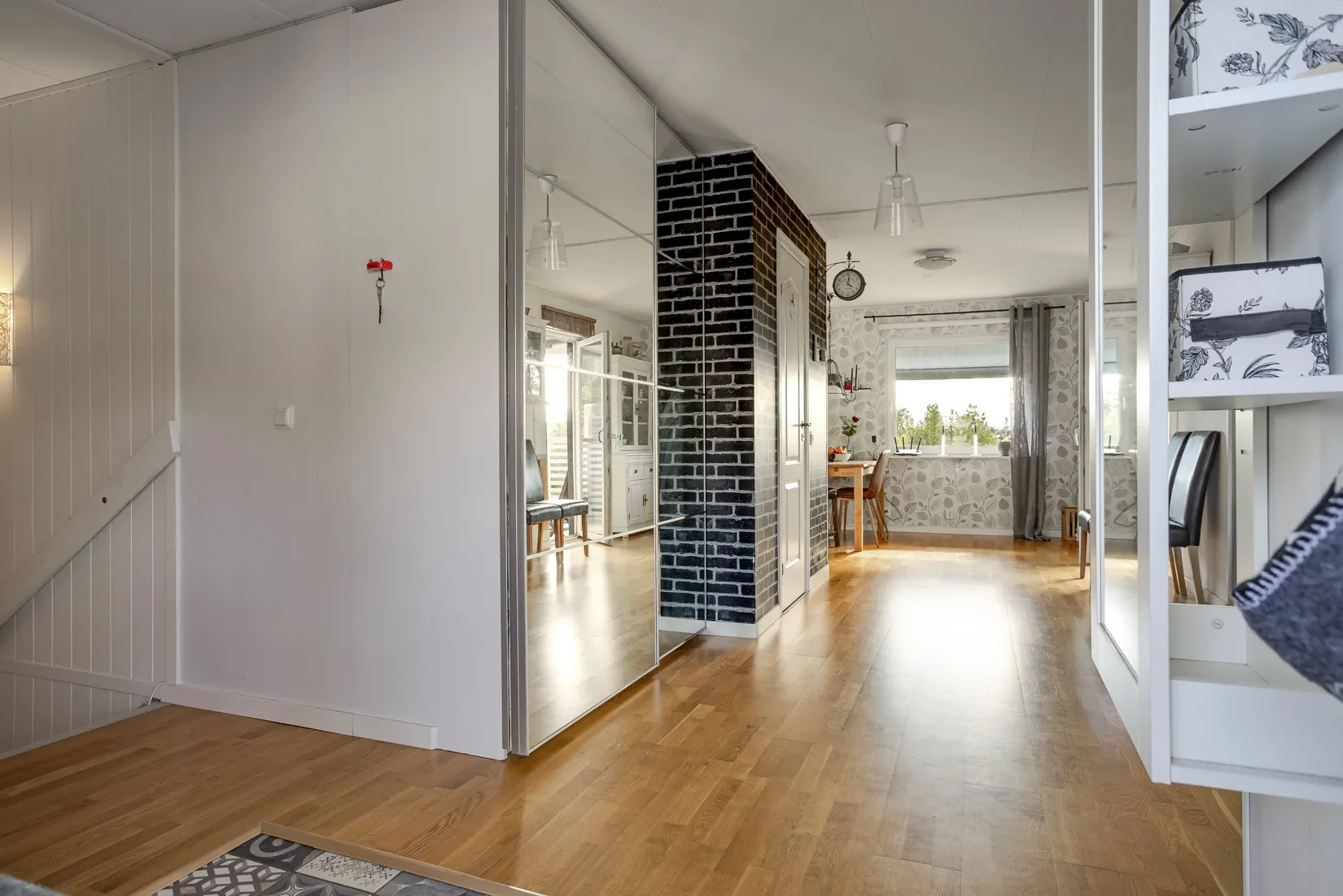 Radhus, Bakstuguvägen 3, Klockarberget, Sundsvall