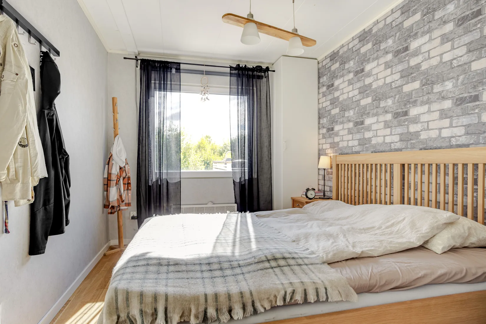 Radhus, Bakstuguvägen 3, Klockarberget, Sundsvall