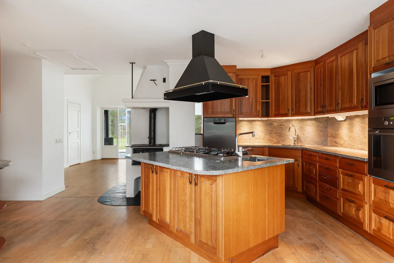 Villa, Bromsvägen 14, Nacka