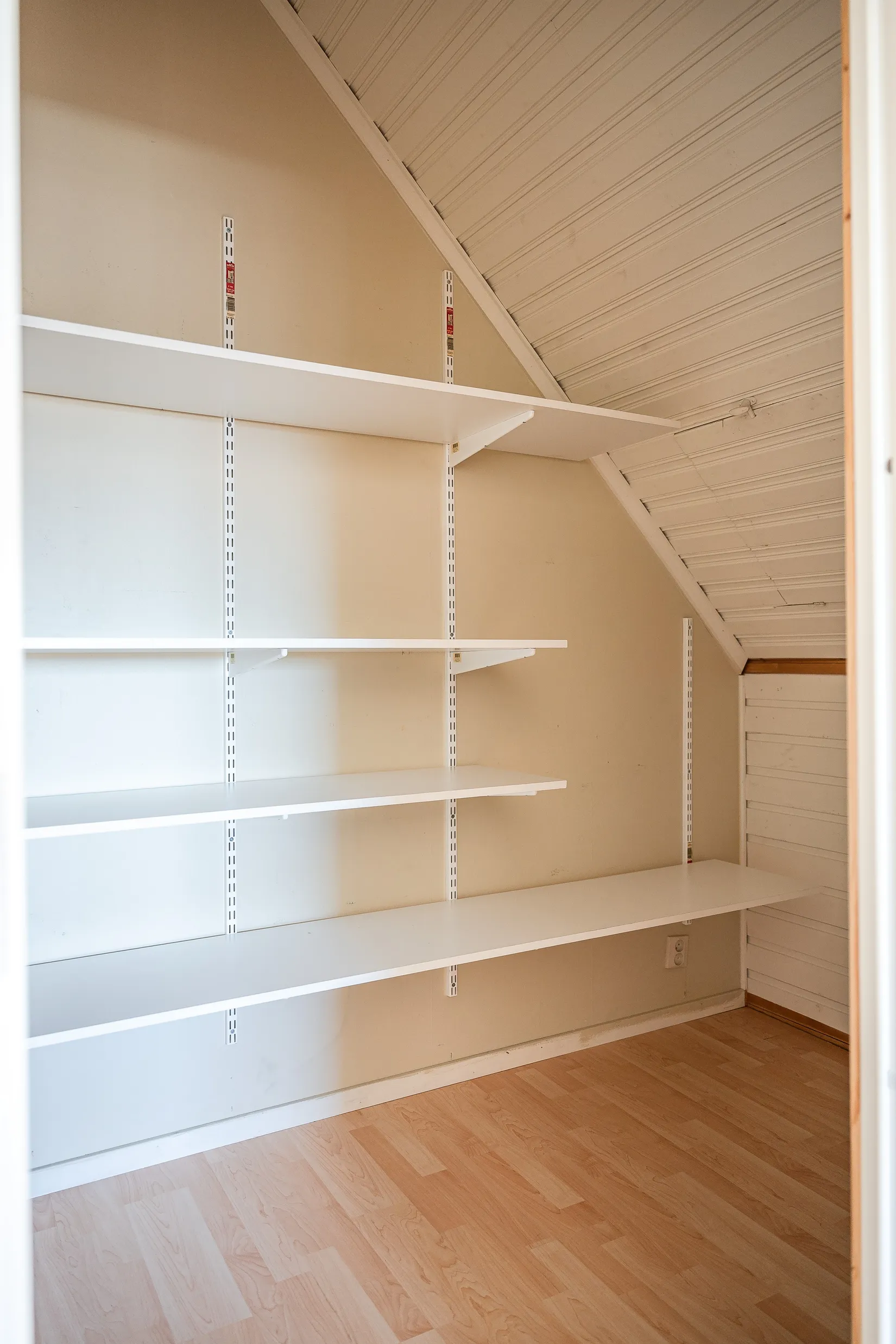 Radhus, Furuvägen 56, Hälletorp, Härnösand