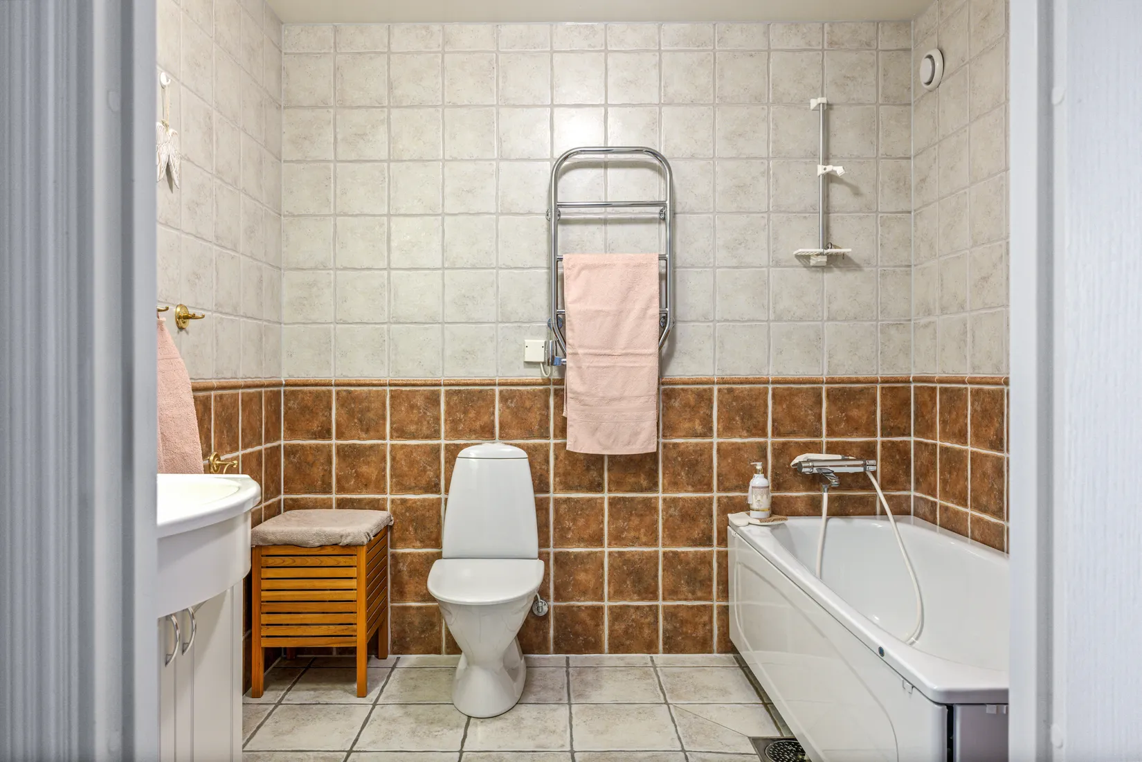 Radhus, Källtorpsvägen 113, Vendelsö, Haninge