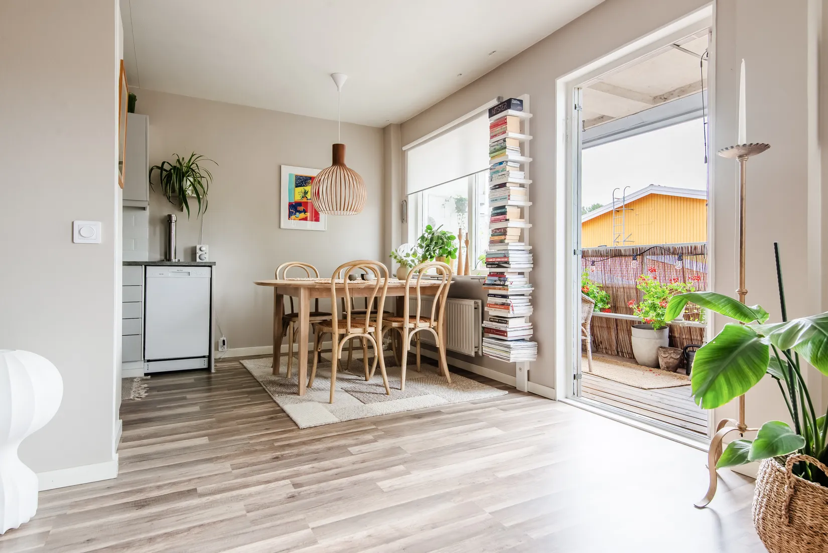 Bostadsrätt, Luffarbacken 8, 1 tr, Centralt, Österåker