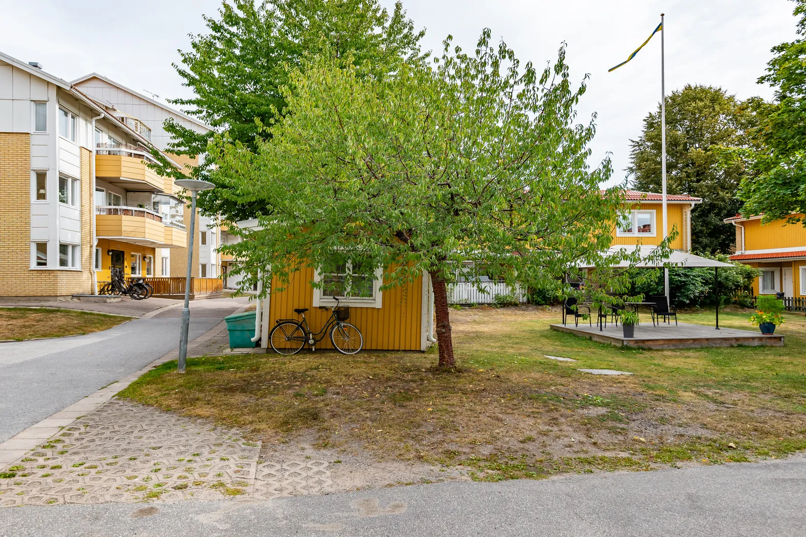 Bostadsrätt, Luffarbacken 8, 1 tr, Centralt, Österåker
