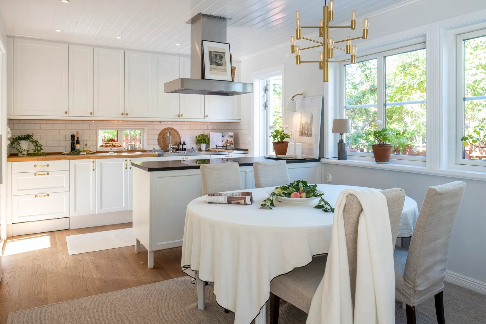 Villa, Cronhamns gata 10, Stadskärnan i Vaxholm, Vaxholm