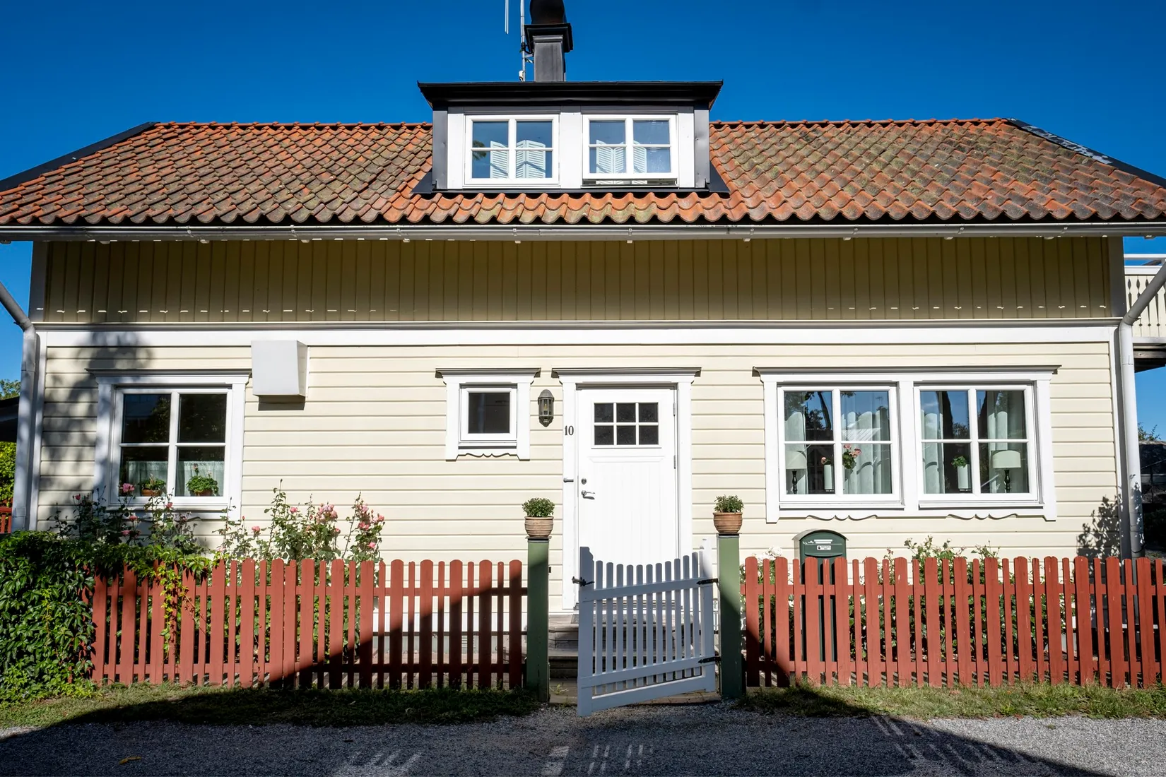 Villa, Cronhamns gata 10, Stadskärnan i Vaxholm, Vaxholm