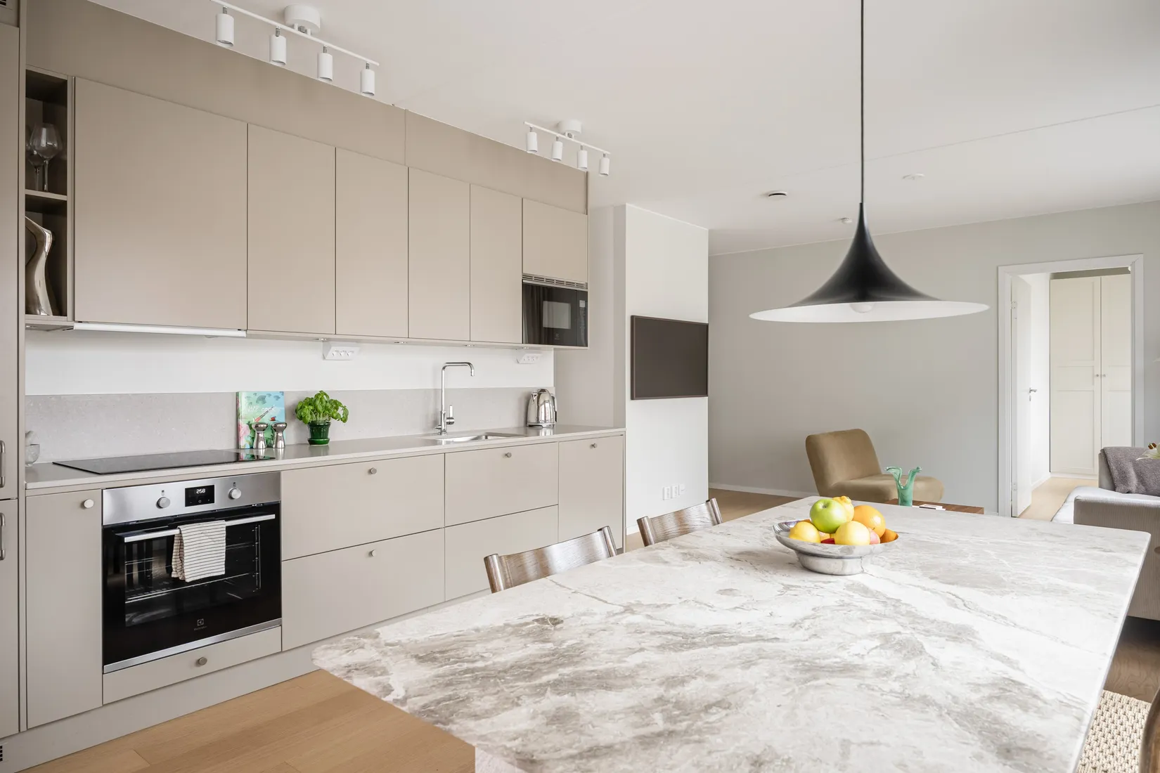 Bostadsrätt, Löfströms Allé 4b, Centrala Sundbyberg, Sundbyberg