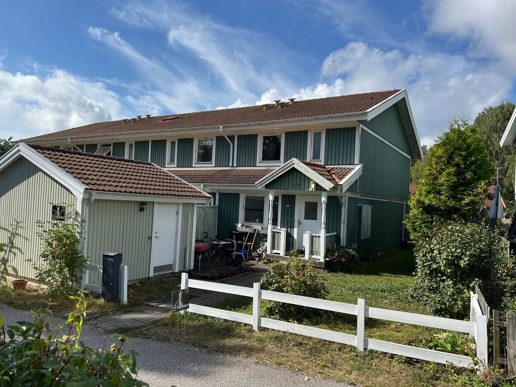 Radhus, Otto Bondesväg 17, Margretelund - Tråsättra, Österåker
