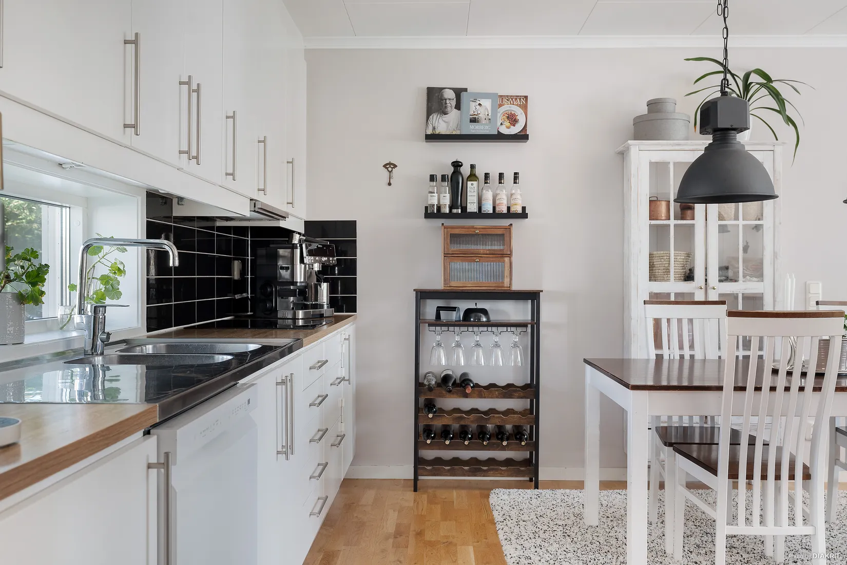 Villa, Spaljévägen 6, Rosenägnarna, Upplands-Bro