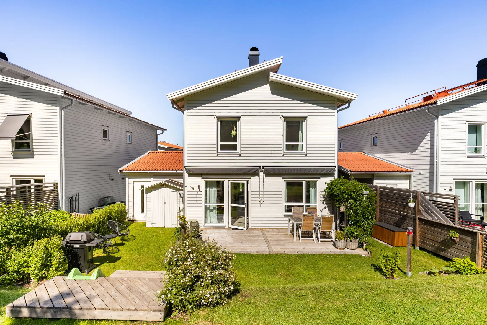 Radhus, Blåeldsbågen 40, Sturefors, Linköping