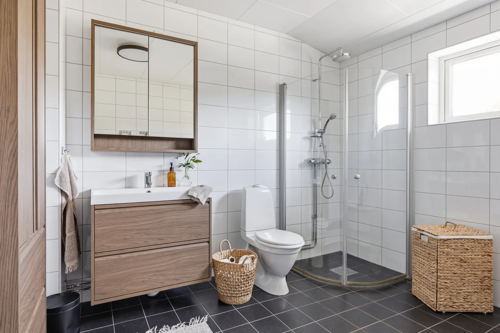 Radhus, Frisells gata 6E, Sanda Ängar/Bollstanäs, Upplands Väsby