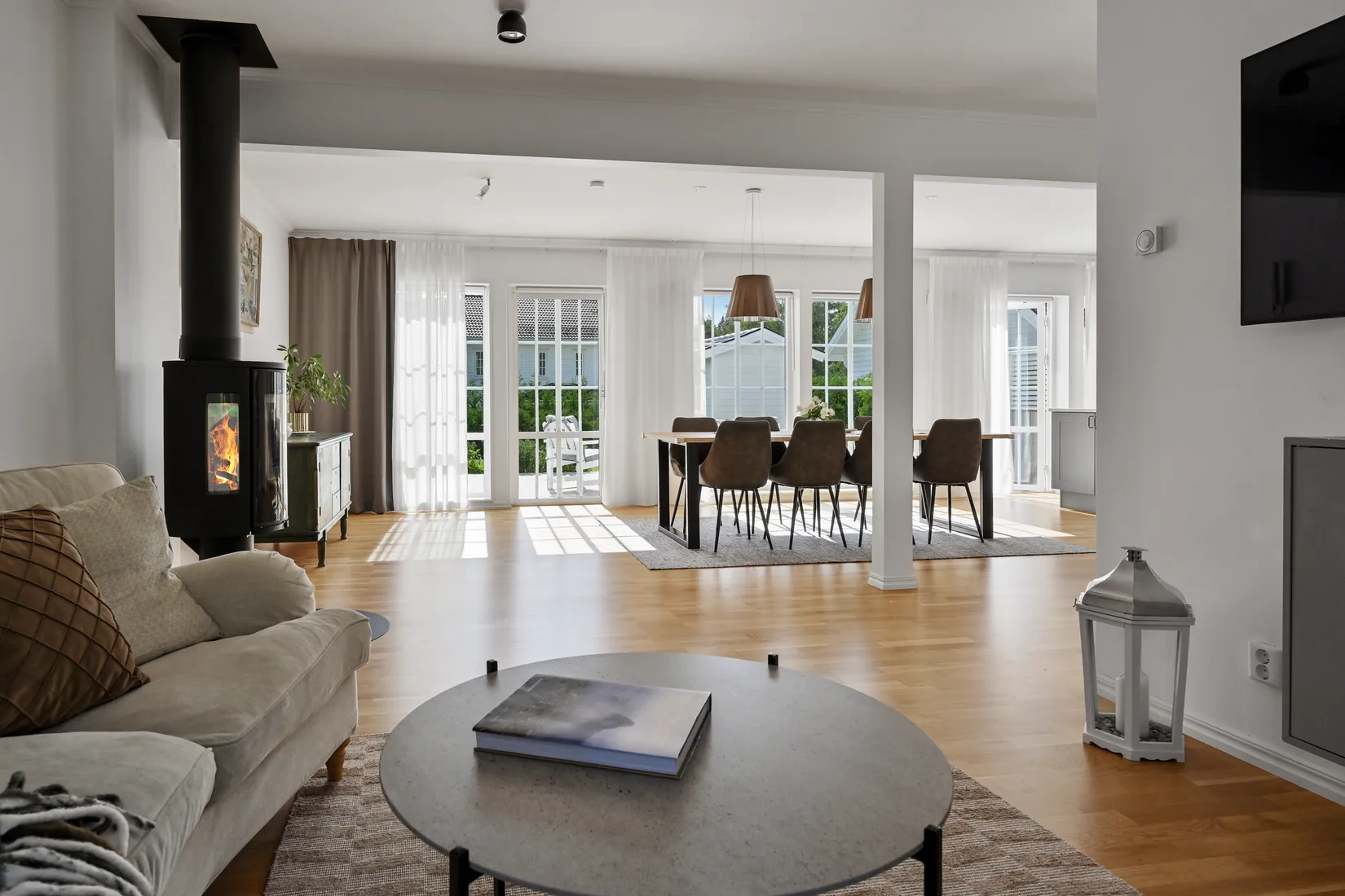 Radhus, Ardennervägen 2D, Svinninge, Österåker