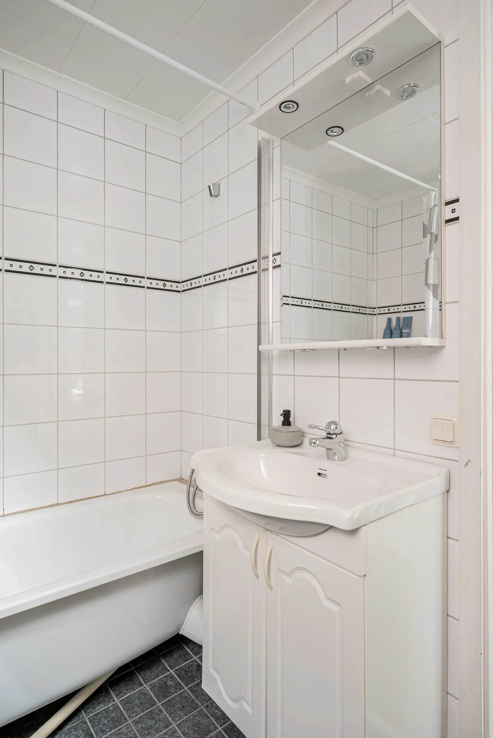 Radhus, Torpstugegränd 34, Bromsten, Stockholm