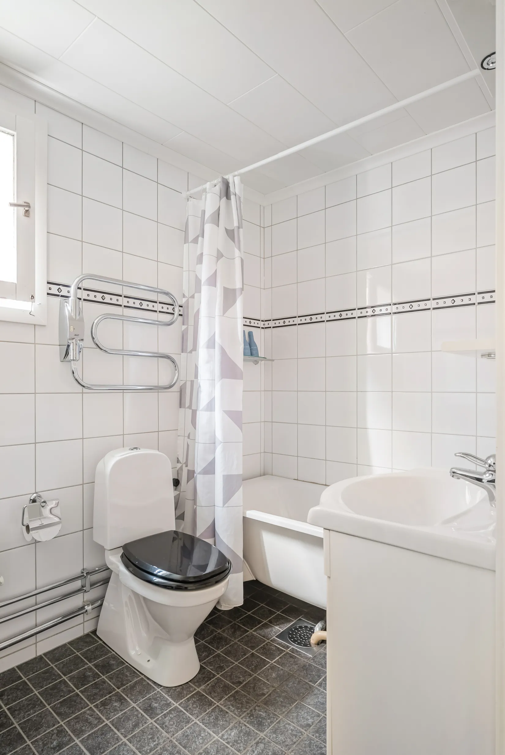 Radhus, Torpstugegränd 34, Bromsten, Stockholm