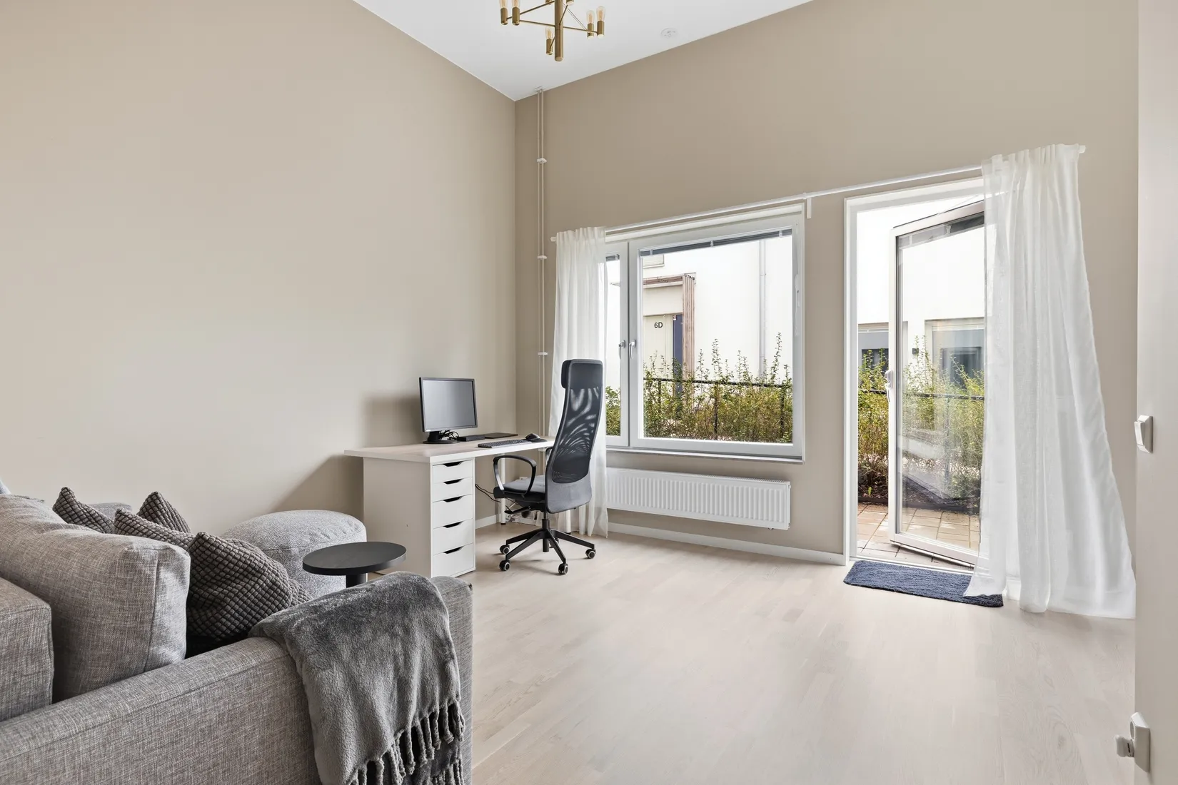Radhus, Kungsvägen 8B, Edsviken/Centralt, Sollentuna