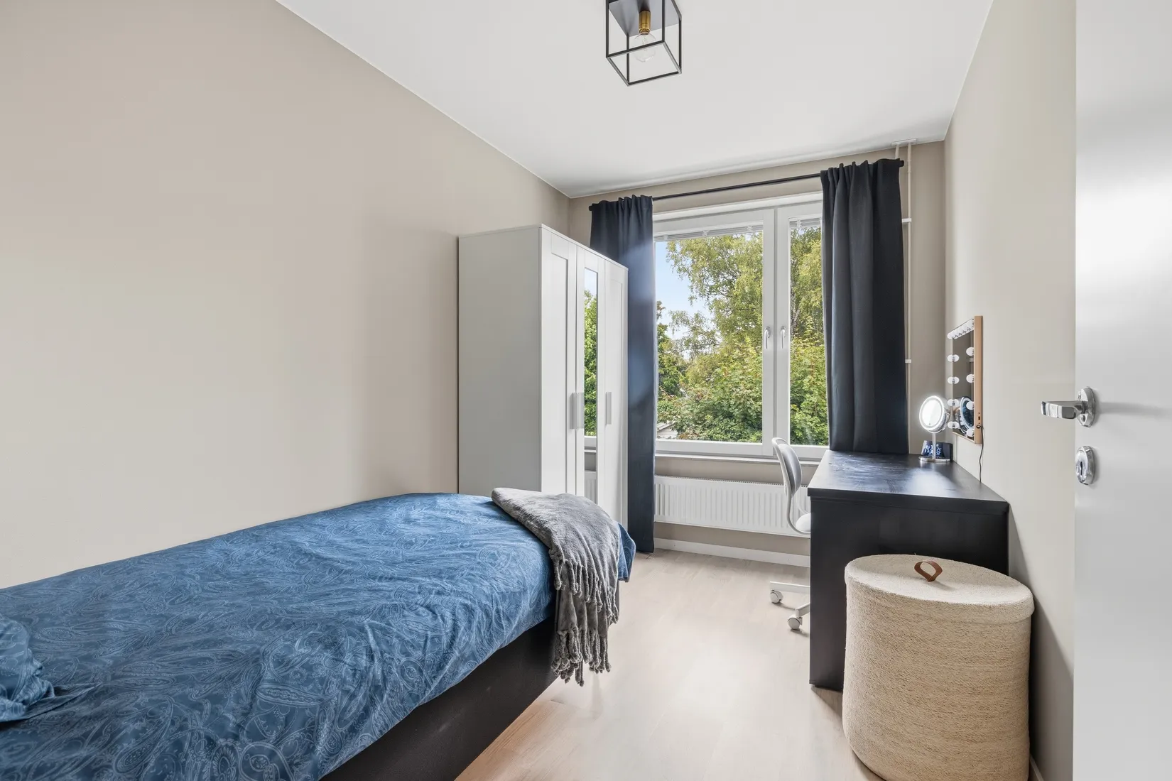 Radhus, Kungsvägen 8B, Edsviken/Centralt, Sollentuna