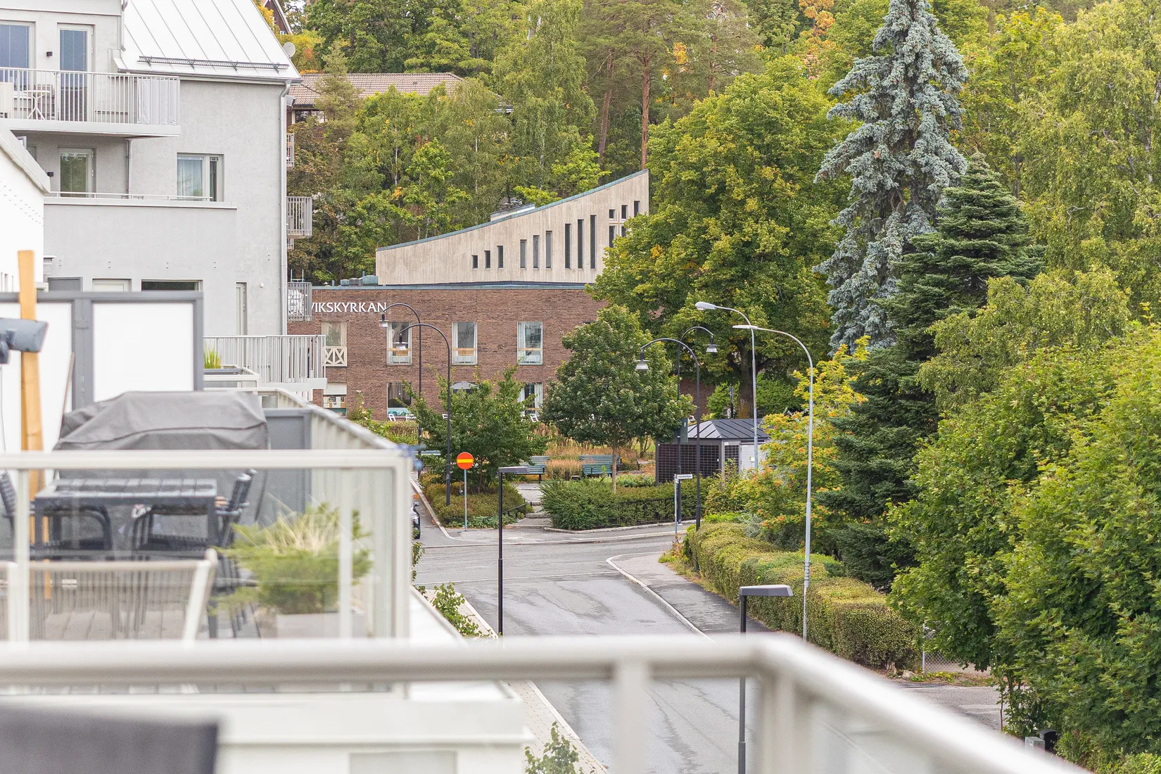 Radhus, Kungsvägen 8B, Edsviken/Centralt, Sollentuna