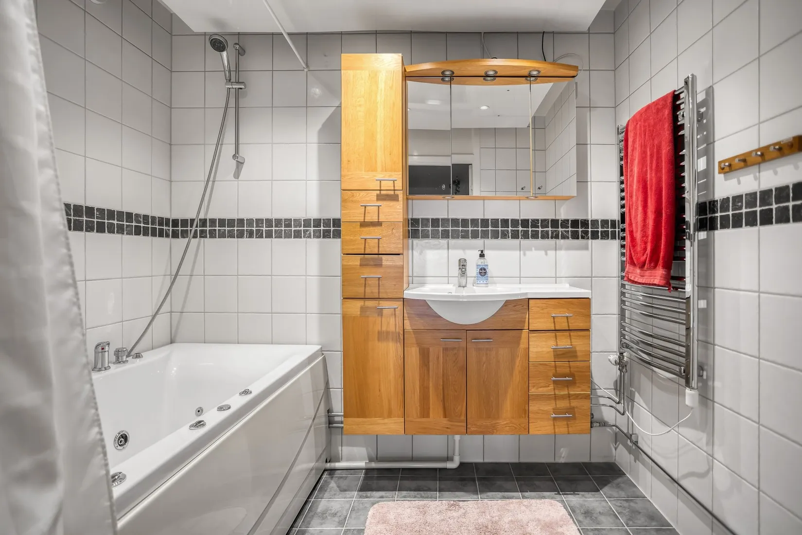 Bostadsrätt, Johan Enbergs Väg 60, Solna