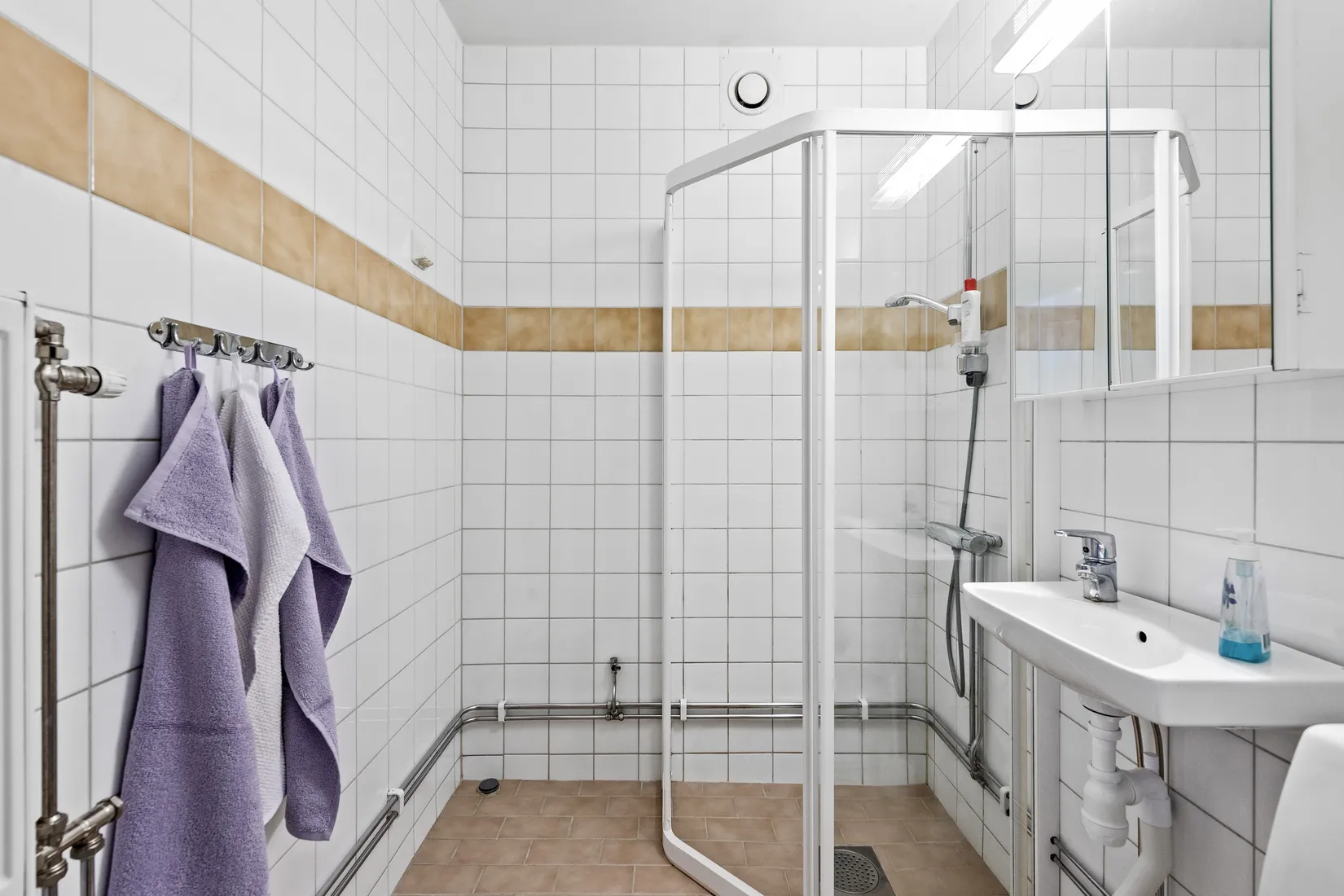Bostadsrätt, Smörbrödsvägen 23, vån 3/3, Sköndal, Stockholm
