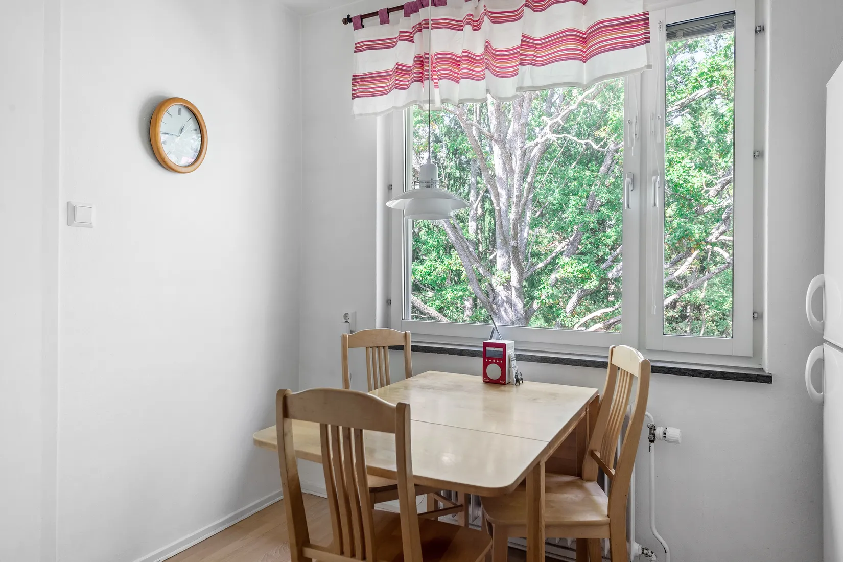 Bostadsrätt, Smörbrödsvägen 23, vån 3/3, Sköndal, Stockholm