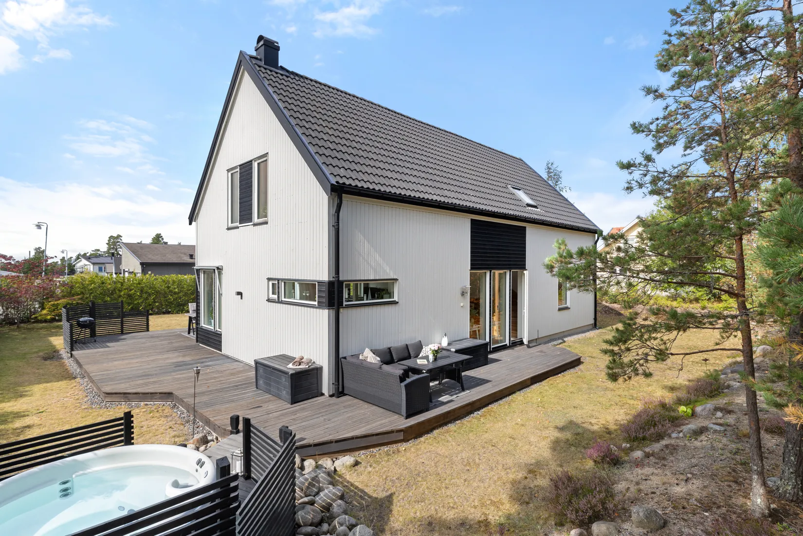 Villa, Högvretsvägen 18, Söderby, Salem