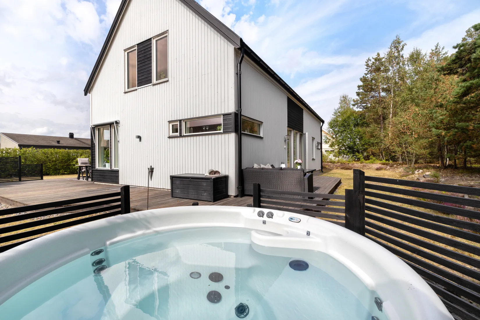 Villa, Högvretsvägen 18, Söderby, Salem
