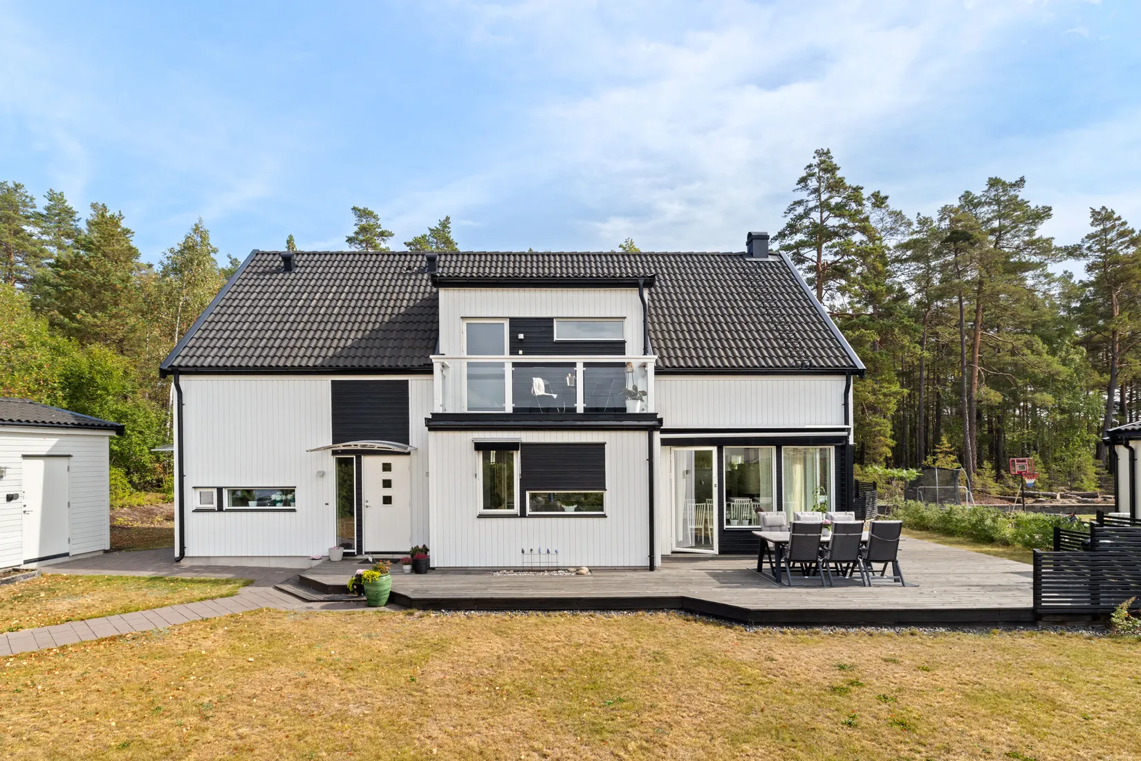 Villa, Högvretsvägen 18, Söderby, Salem
