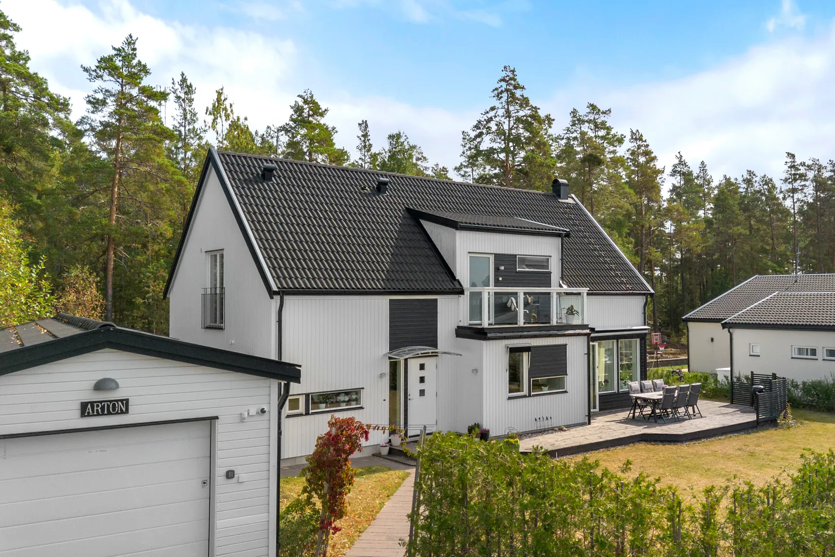 Villa, Högvretsvägen 18, Söderby, Salem