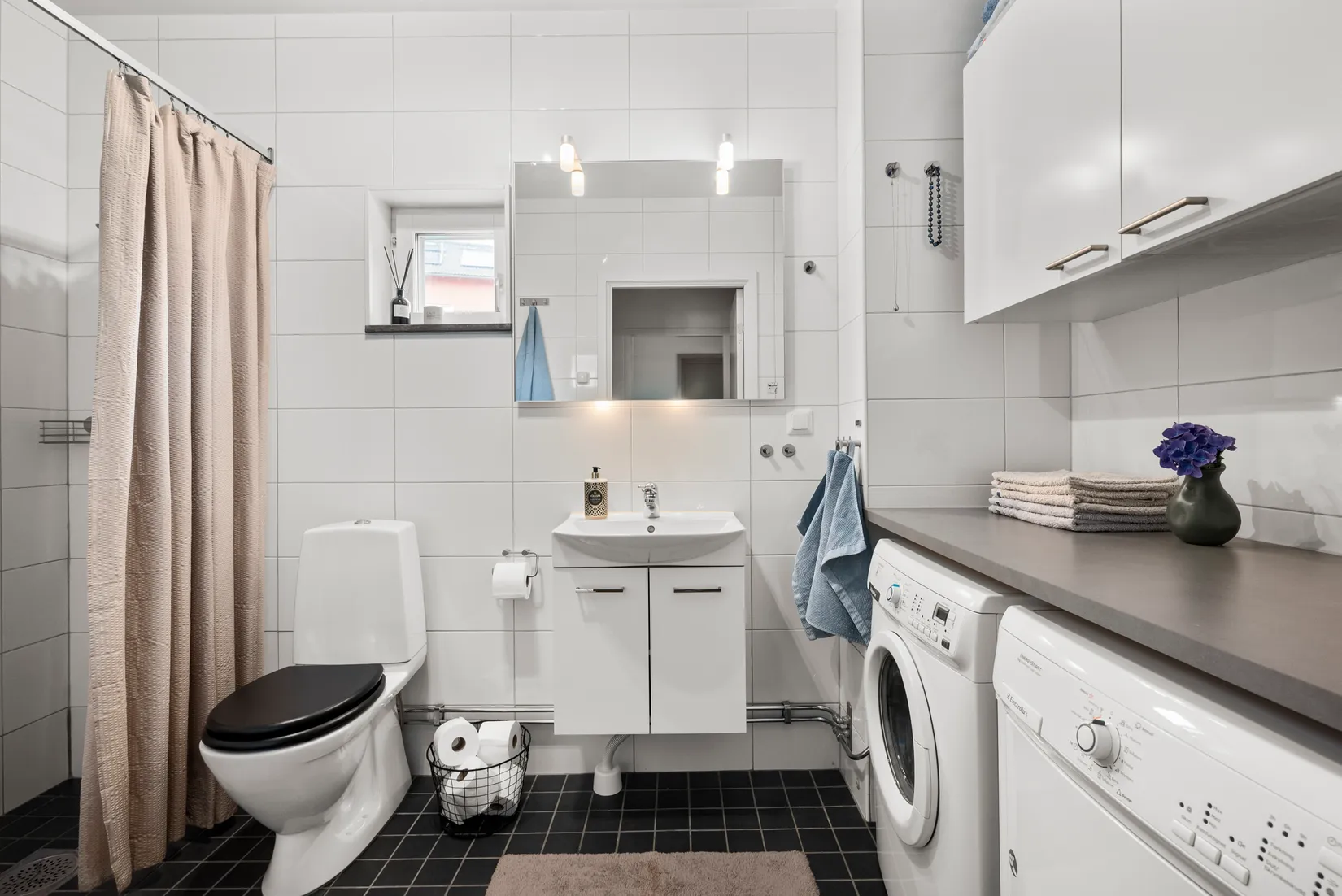 Bostadsrätt, Melongatan 8 LGH 1202, Hässelby Strand, Stockholm