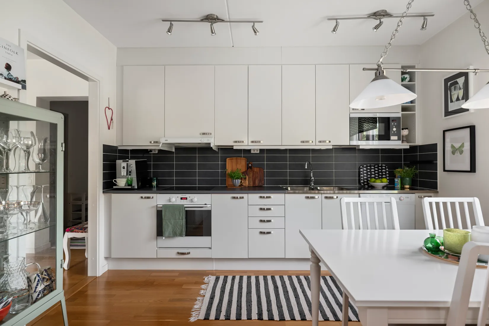 Bostadsrätt, Melongatan 8 LGH 1202, Hässelby Strand, Stockholm