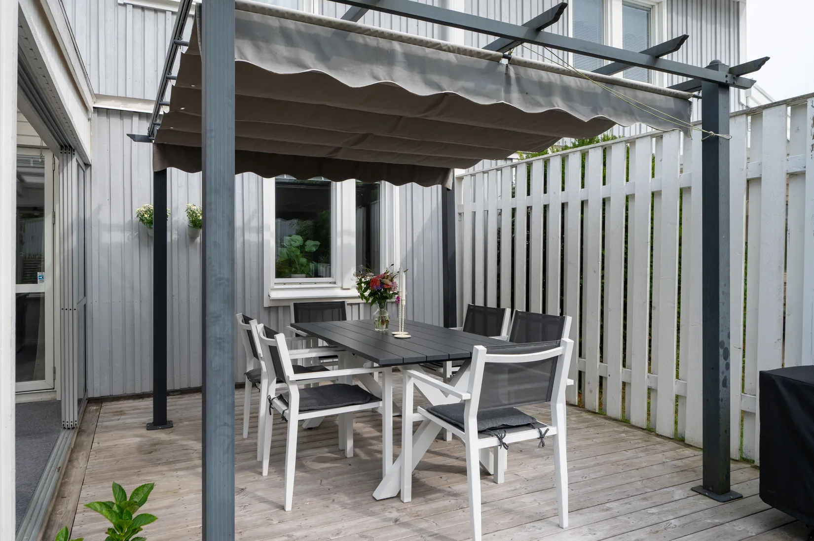 Radhus, Lingonvägen 14, Linköping