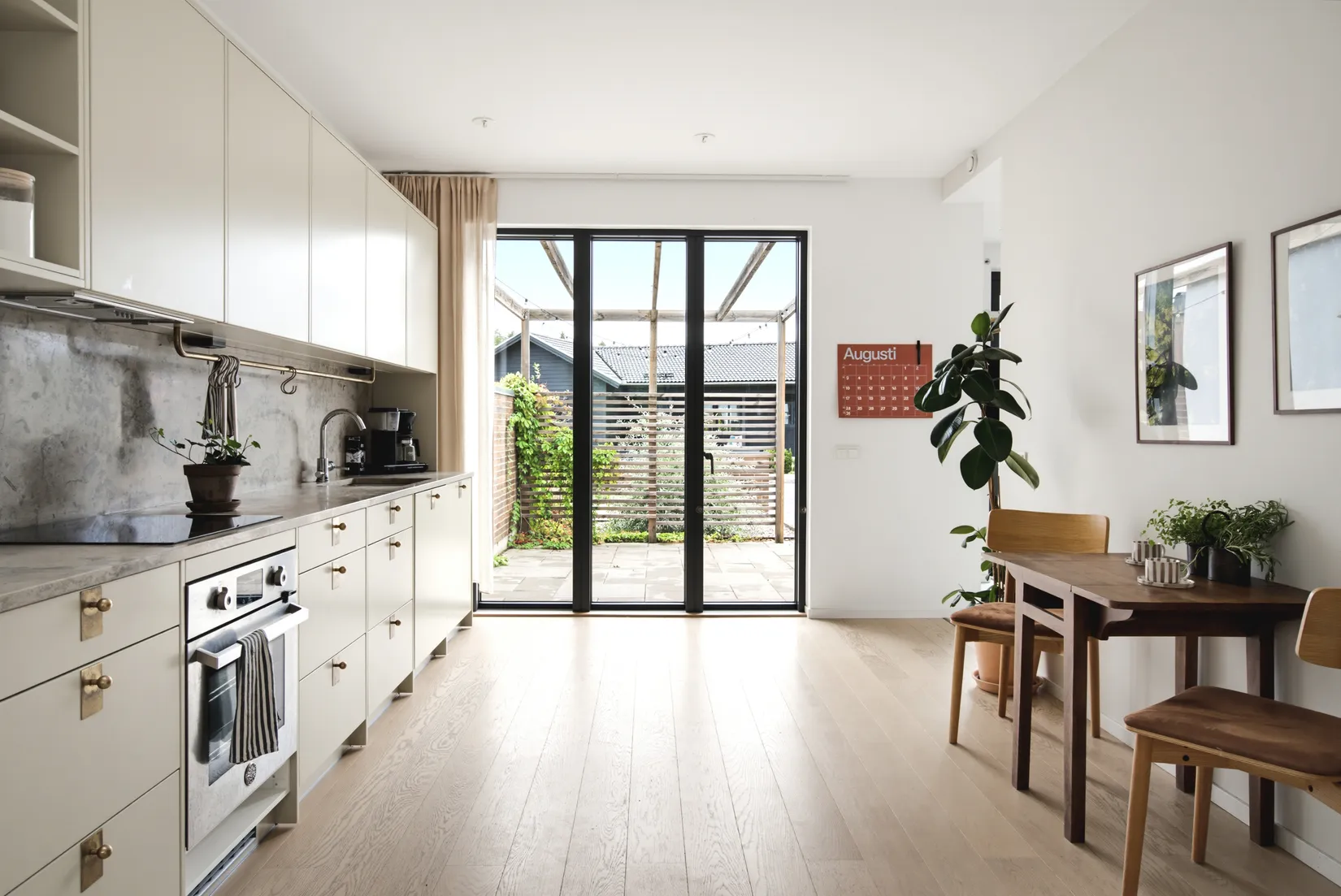 Radhus, Skogstorpsvägen 20, Lindbacken, Uppsala