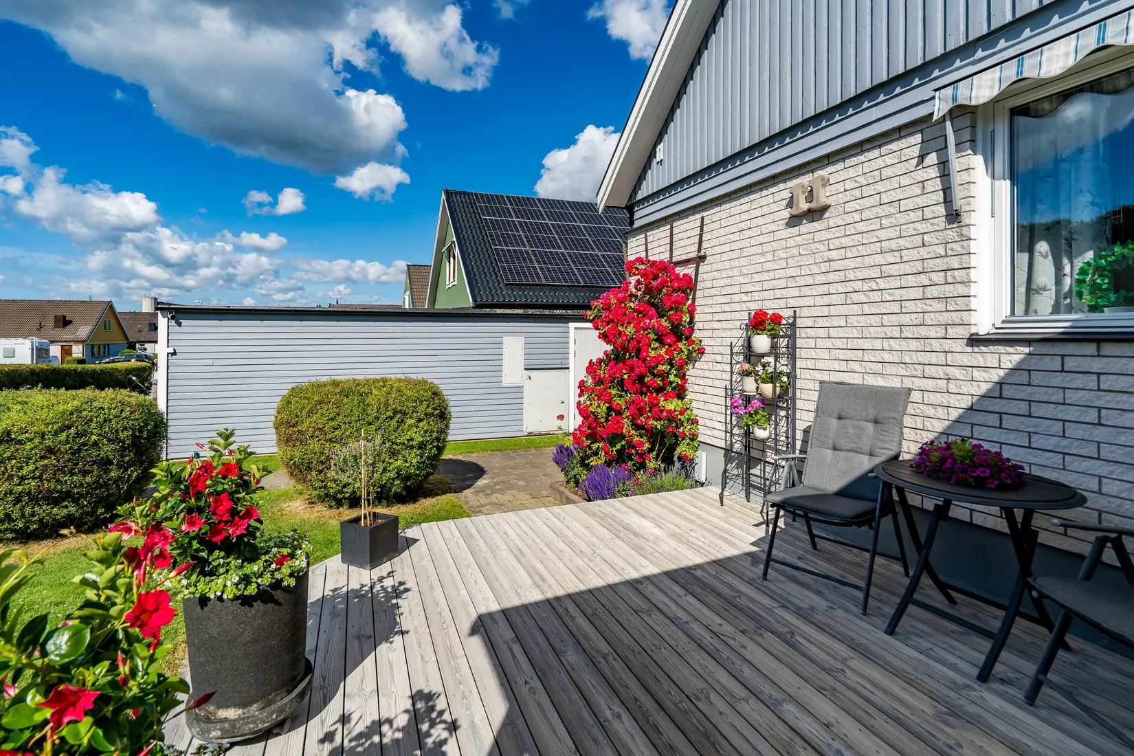 Radhus, Björnbärsvägen 11, Hagaberg, Lindesberg